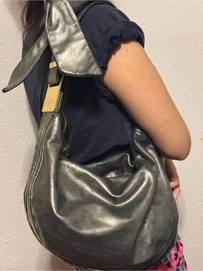Badgley Mischka Corina Metallic Gray/charcoal Leather Hobo with Gold Hardware